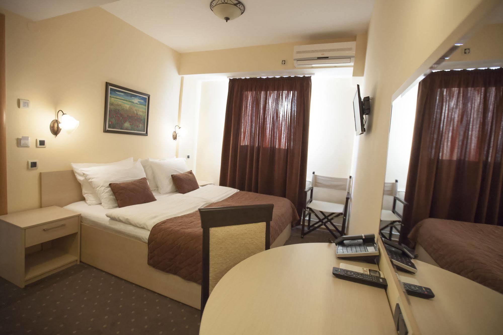 Hotel Srbija Vrsac Exteriér fotografie